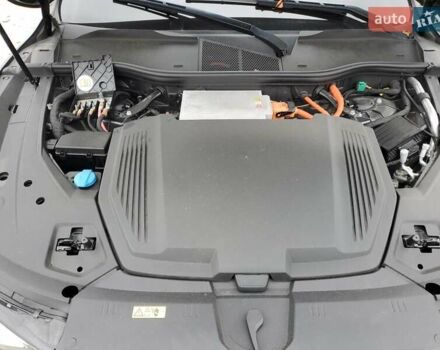 Серый Ауди E-Tron, объемом двигателя 0 л и пробегом 43 тыс. км за 9000 $, фото 11 на Automoto.ua