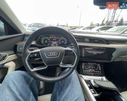 Серый Ауди E-Tron, объемом двигателя 0 л и пробегом 107 тыс. км за 26900 $, фото 9 на Automoto.ua