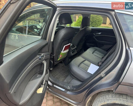 Серый Ауди E-Tron, объемом двигателя 0 л и пробегом 97 тыс. км за 23000 $, фото 7 на Automoto.ua