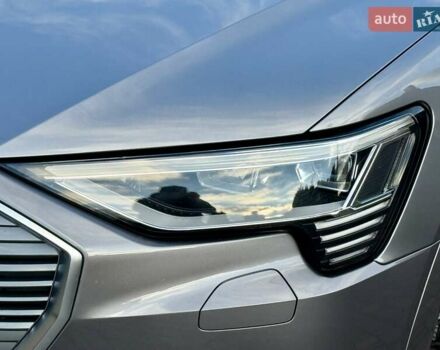 Ауді E-Tron 2019 у Рівному на Automoto.ua Сірий Ауді E-Tron, об'ємом двигуна 0 л та пробігом 139 тис. км за 26900 $, фото 10 на Automoto.ua