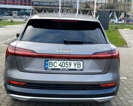 Сірий Ауді E-Tron, об'ємом двигуна 0 л та пробігом 118 тис. км за 31000 $, фото 2 на Automoto.ua