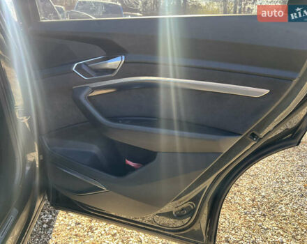 Сірий Ауді E-Tron, об'ємом двигуна 0 л та пробігом 148 тис. км за 29900 $, фото 18 на Automoto.ua