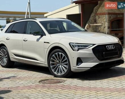 Сірий Ауді E-Tron, об'ємом двигуна 0 л та пробігом 88 тис. км за 34900 $, фото 5 на Automoto.ua