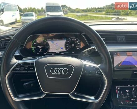 Сірий Ауді E-Tron, об'ємом двигуна 0 л та пробігом 107 тис. км за 24300 $, фото 14 на Automoto.ua