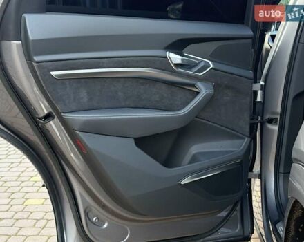 Ауді E-Tron 2019 у Рівному на Automoto.ua Сірий Ауді E-Tron, об'ємом двигуна 0 л та пробігом 139 тис. км за 26900 $, фото 38 на Automoto.ua