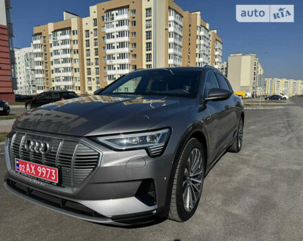 Сірий Ауді E-Tron, об'ємом двигуна 0 л та пробігом 74 тис. км за 38900 $, фото 19 на Automoto.ua