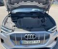 Серый Ауди E-Tron, объемом двигателя 0 л и пробегом 97 тыс. км за 34500 $, фото 5 на Automoto.ua