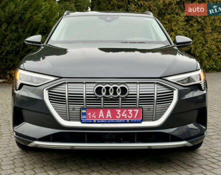 Сірий Ауді E-Tron, об'ємом двигуна 0 л та пробігом 59 тис. км за 30500 $, фото 4 на Automoto.ua