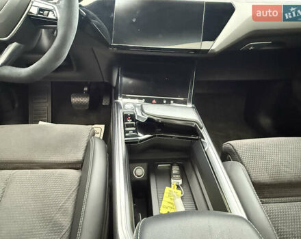 Серый Ауди E-Tron, объемом двигателя 0 л и пробегом 180 тыс. км за 26900 $, фото 25 на Automoto.ua