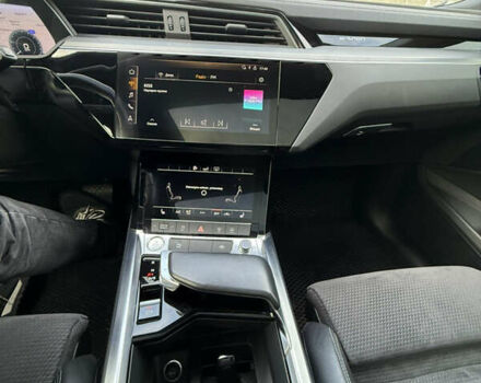 Сірий Ауді E-Tron, об'ємом двигуна 0 л та пробігом 190 тис. км за 26900 $, фото 41 на Automoto.ua