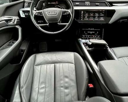 Серый Ауди E-Tron, объемом двигателя 0 л и пробегом 122 тыс. км за 27500 $, фото 17 на Automoto.ua