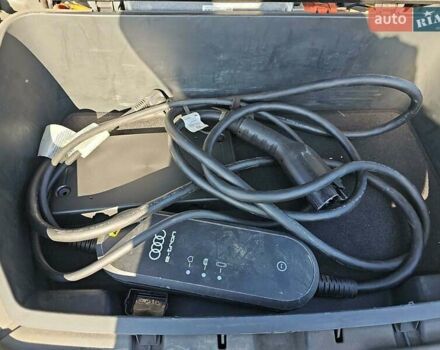 Серый Ауди E-Tron, объемом двигателя 0 л и пробегом 800 тыс. км за 26200 $, фото 18 на Automoto.ua