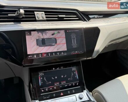 Сірий Ауді E-Tron, об'ємом двигуна 0 л та пробігом 88 тис. км за 34900 $, фото 34 на Automoto.ua