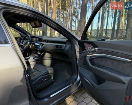 Серый Ауди E-Tron, объемом двигателя 0 л и пробегом 83 тыс. км за 32700 $, фото 15 на Automoto.ua