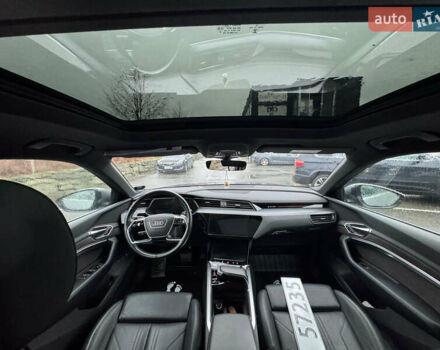 Сірий Ауді E-Tron, об'ємом двигуна 0 л та пробігом 86 тис. км за 31500 $, фото 7 на Automoto.ua