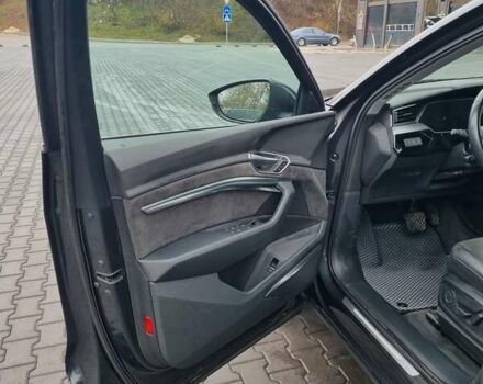 Сірий Ауді E-Tron, об'ємом двигуна 0 л та пробігом 98 тис. км за 30000 $, фото 10 на Automoto.ua