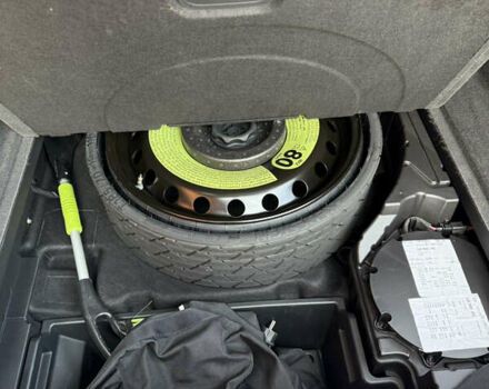 Серый Ауди E-Tron, объемом двигателя 0 л и пробегом 103 тыс. км за 31500 $, фото 22 на Automoto.ua