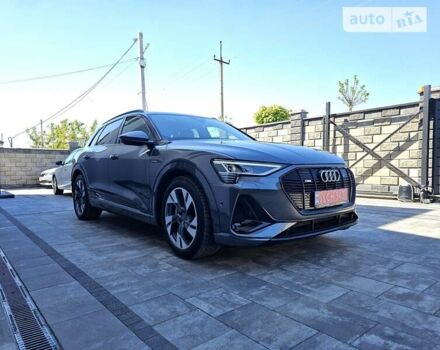 Сірий Ауді E-Tron, об'ємом двигуна 0 л та пробігом 68 тис. км за 35000 $, фото 1 на Automoto.ua