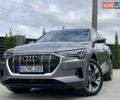 Ауді E-Tron 2019 у Дрогобичі на Automoto.ua Сірий Ауді E-Tron, об'ємом двигуна 0 л та пробігом 160 тис. км за 23500 $, фото 1 на Automoto.ua
