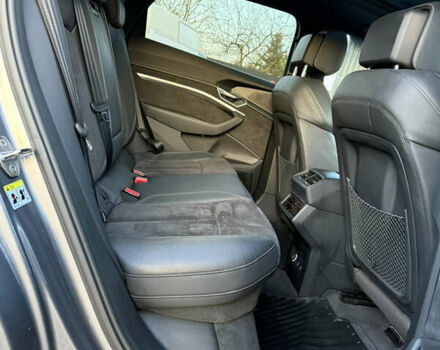 Серый Ауди E-Tron, объемом двигателя 0 л и пробегом 155 тыс. км за 27750 $, фото 31 на Automoto.ua