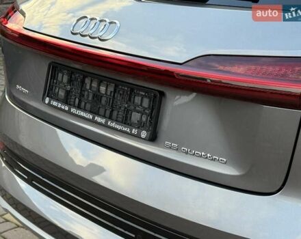 Ауді E-Tron 2019 у Рівному на Automoto.ua Сірий Ауді E-Tron, об'ємом двигуна 0 л та пробігом 139 тис. км за 26900 $, фото 69 на Automoto.ua
