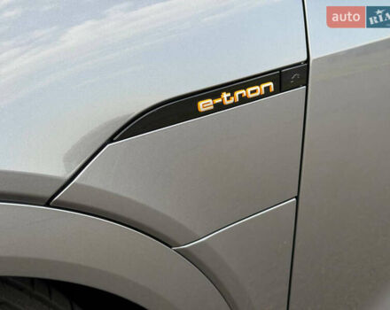 Сірий Ауді E-Tron, об'ємом двигуна 0 л та пробігом 61 тис. км за 24500 $, фото 13 на Automoto.ua
