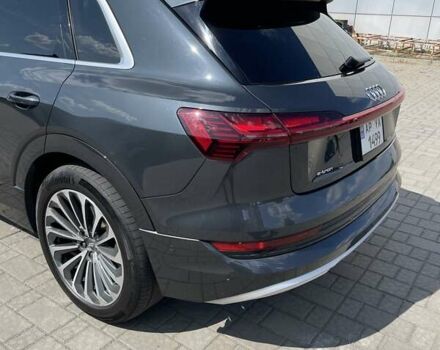 Серый Ауди E-Tron, объемом двигателя 0 л и пробегом 142 тыс. км за 27500 $, фото 7 на Automoto.ua