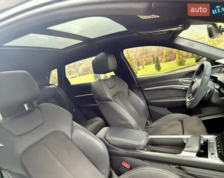 Серый Ауди E-Tron, объемом двигателя 0 л и пробегом 180 тыс. км за 26900 $, фото 30 на Automoto.ua