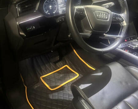 Сірий Ауді E-Tron, об'ємом двигуна 0 л та пробігом 55 тис. км за 39000 $, фото 6 на Automoto.ua