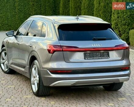 Ауді E-Tron 2019 у Рівному на Automoto.ua Сірий Ауді E-Tron, об'ємом двигуна 0 л та пробігом 139 тис. км за 26900 $, фото 63 на Automoto.ua
