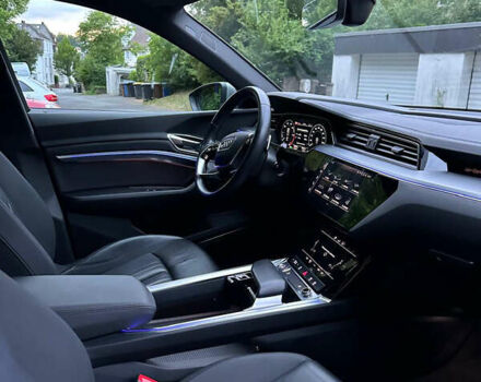 Сірий Ауді E-Tron, об'ємом двигуна 0 л та пробігом 117 тис. км за 34500 $, фото 3 на Automoto.ua