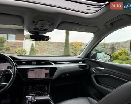 Серый Ауди E-Tron, объемом двигателя 0 л и пробегом 116 тыс. км за 25900 $, фото 25 на Automoto.ua