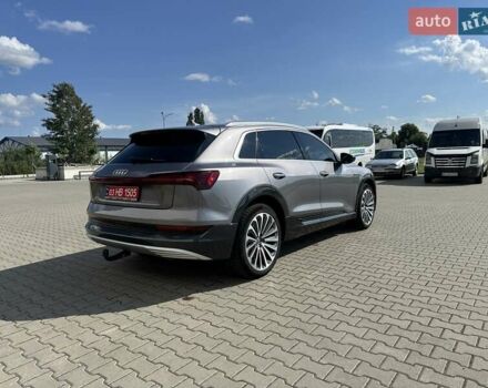 Сірий Ауді E-Tron, об'ємом двигуна 0 л та пробігом 107 тис. км за 24300 $, фото 3 на Automoto.ua