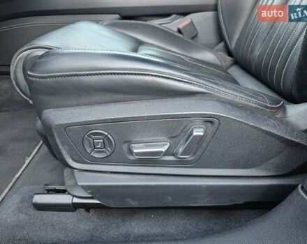 Серый Ауди E-Tron, объемом двигателя 0 л и пробегом 121 тыс. км за 27700 $, фото 22 на Automoto.ua