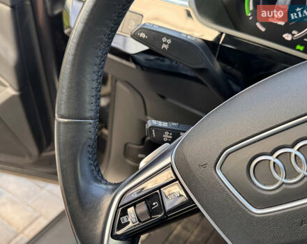 Серый Ауди E-Tron, объемом двигателя 0 л и пробегом 94 тыс. км за 22900 $, фото 37 на Automoto.ua