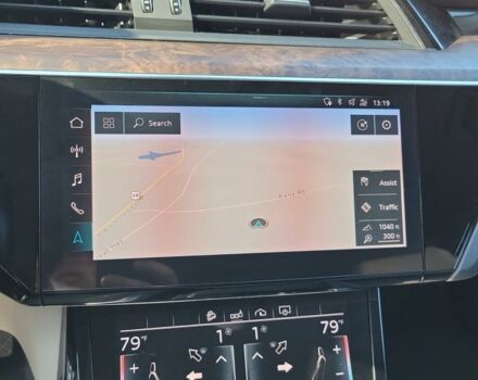 Серый Ауди E-Tron, объемом двигателя 0 л и пробегом 106 тыс. км за 24900 $, фото 7 на Automoto.ua