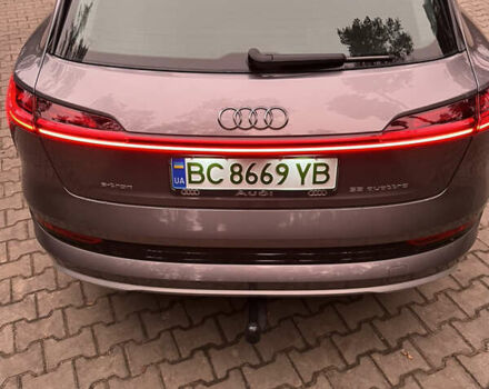 Серый Ауди E-Tron, объемом двигателя 0 л и пробегом 86 тыс. км за 31000 $, фото 13 на Automoto.ua