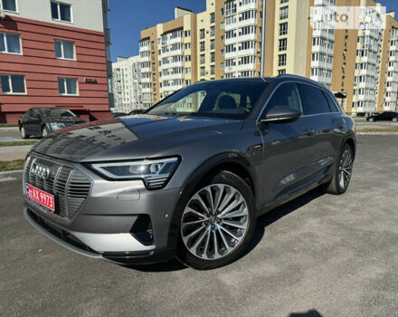 Сірий Ауді E-Tron, об'ємом двигуна 0 л та пробігом 74 тис. км за 38900 $, фото 6 на Automoto.ua