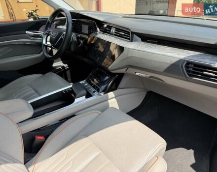 Сірий Ауді E-Tron, об'ємом двигуна 0 л та пробігом 88 тис. км за 34900 $, фото 23 на Automoto.ua