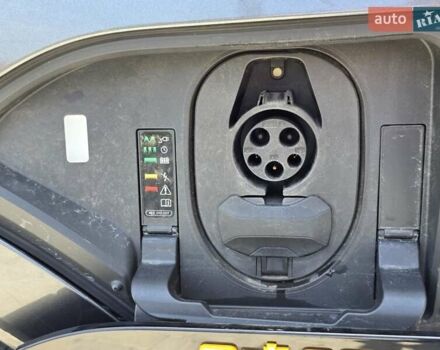 Сірий Ауді E-Tron, об'ємом двигуна 0 л та пробігом 99 тис. км за 30990 $, фото 16 на Automoto.ua