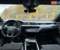 Серый Ауди E-Tron, объемом двигателя 0 л и пробегом 180 тыс. км за 26900 $, фото 24 на Automoto.ua