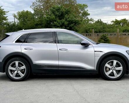 Сірий Ауді E-Tron, об'ємом двигуна 0 л та пробігом 91 тис. км за 26250 $, фото 7 на Automoto.ua