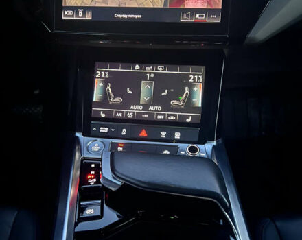 Серый Ауди E-Tron, объемом двигателя 0 л и пробегом 94 тыс. км за 33800 $, фото 39 на Automoto.ua