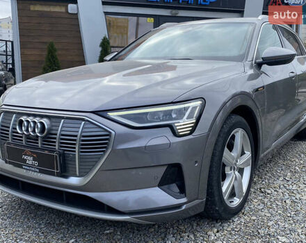 Серый Ауди E-Tron, объемом двигателя 0 л и пробегом 205 тыс. км за 25900 $, фото 1 на Automoto.ua