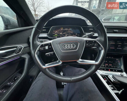 Сірий Ауді E-Tron, об'ємом двигуна 0 л та пробігом 86 тис. км за 31500 $, фото 12 на Automoto.ua