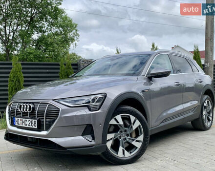 Ауді E-Tron 2019 у Дрогобичі на Automoto.ua Сірий Ауді E-Tron, об'ємом двигуна 0 л та пробігом 160 тис. км за 23500 $, фото 1 на Automoto.ua