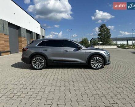 Сірий Ауді E-Tron, об'ємом двигуна 0 л та пробігом 107 тис. км за 24300 $, фото 2 на Automoto.ua