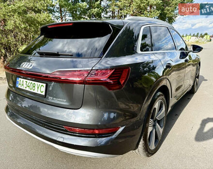 Серый Ауди E-Tron, объемом двигателя 0 л и пробегом 126 тыс. км за 29200 $, фото 3 на Automoto.ua
