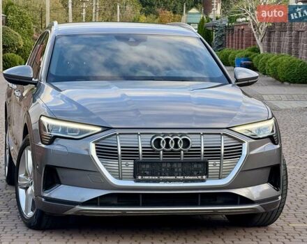 Ауді E-Tron 2019 у Рівному на Automoto.ua Сірий Ауді E-Tron, об'ємом двигуна 0 л та пробігом 139 тис. км за 26900 $, фото 59 на Automoto.ua