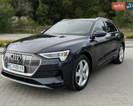 Сірий Ауді E-Tron, об'ємом двигуна 0 л та пробігом 42 тис. км за 34500 $, фото 19 на Automoto.ua